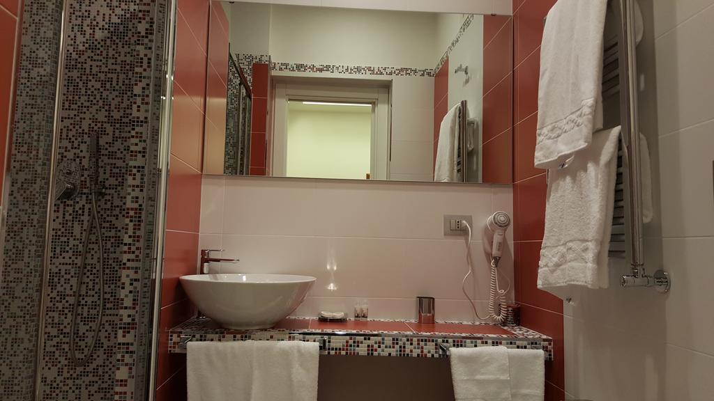 Hotel Pope'S Bridge Roma Esterno foto